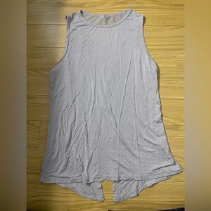 Amazon Women's Muscle Tee - Light Gray